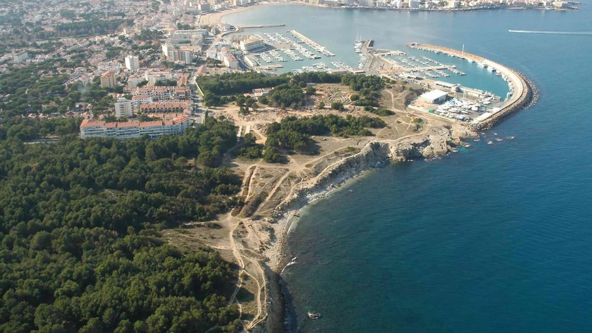 Apartment At Lescala Near Cala Montgo L'Escala Holiday home