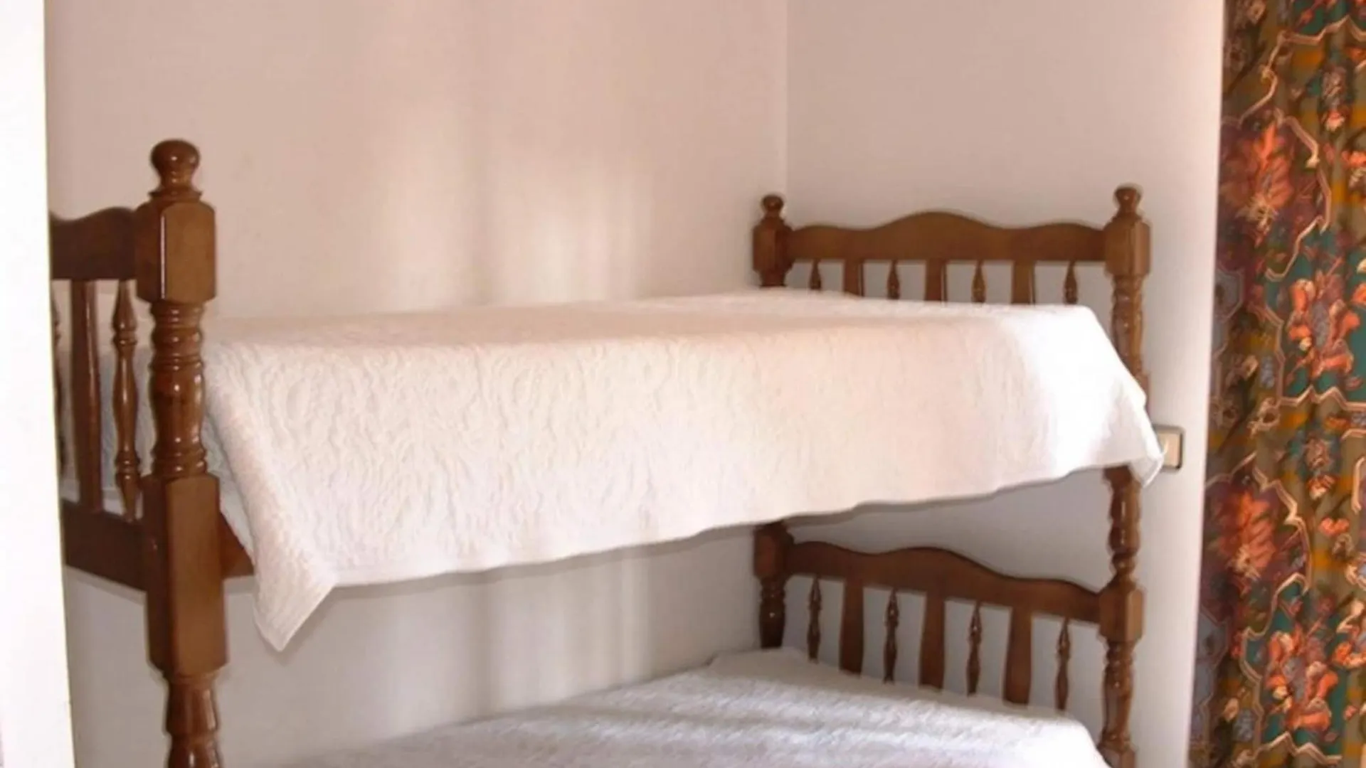 Apartment At Lescala Near Cala Montgo L'Escala Spain